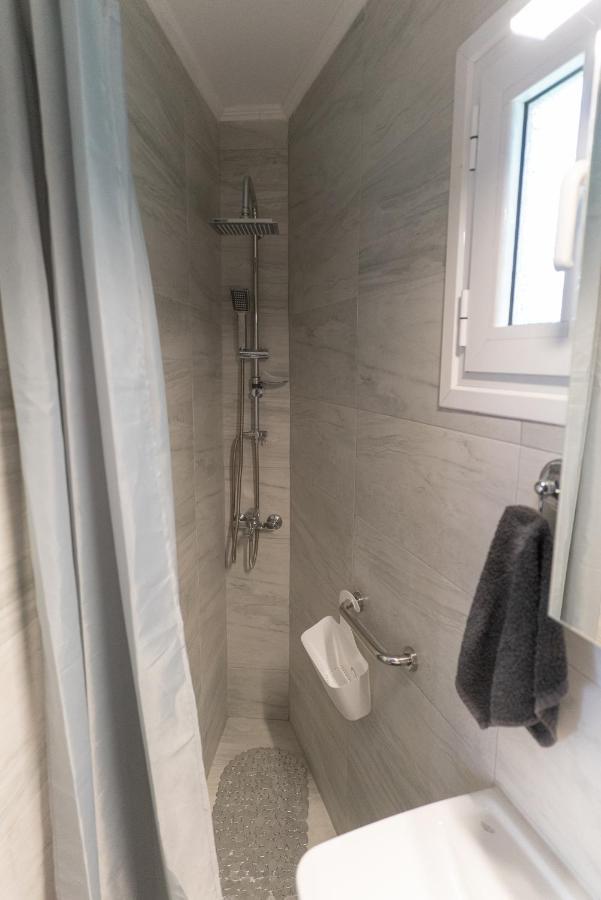 הוילה Kato Garouna Tilemachos House מראה חיצוני תמונה